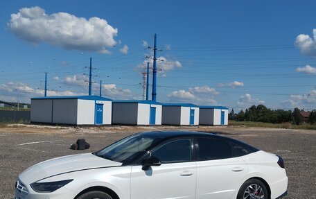 Hyundai Sonata VIII, 2021 год, 2 450 000 рублей, 2 фотография