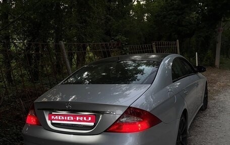 Mercedes-Benz CLS, 2005 год, 1 100 000 рублей, 2 фотография
