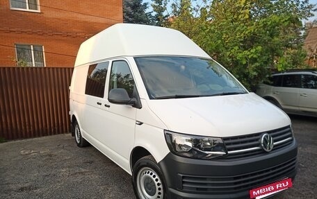 Volkswagen Transporter T6 рестайлинг, 2018 год, 2 850 000 рублей, 4 фотография