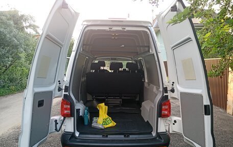 Volkswagen Transporter T6 рестайлинг, 2018 год, 2 850 000 рублей, 18 фотография