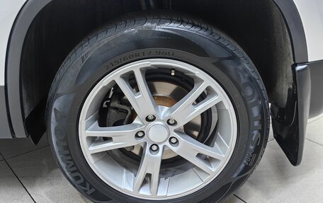 Volkswagen Tiguan I, 2011 год, 929 000 рублей, 24 фотография