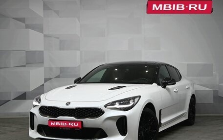 KIA Stinger I, 2018 год, 2 990 000 рублей, 1 фотография