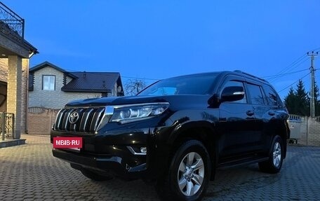 Toyota Land Cruiser Prado 150 рестайлинг 2, 2021 год, 4 300 000 рублей, 5 фотография
