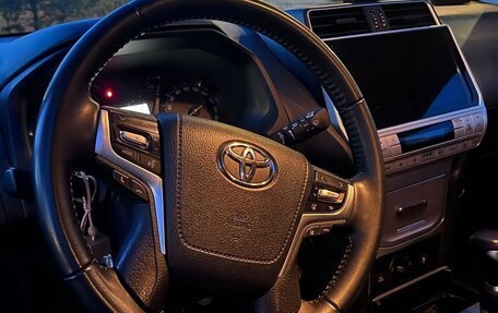Toyota Land Cruiser Prado 150 рестайлинг 2, 2021 год, 4 300 000 рублей, 17 фотография