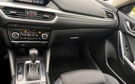 Mazda 6, 2018 год, 2 100 000 рублей, 13 фотография