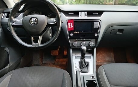 Skoda Octavia, 2019 год, 1 680 000 рублей, 8 фотография