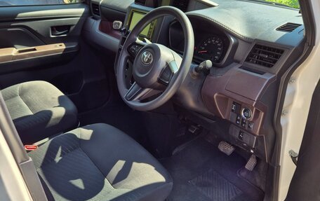 Toyota Roomy I, 2020 год, 1 100 000 рублей, 20 фотография