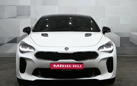 KIA Stinger I, 2018 год, 2 990 000 рублей, 2 фотография