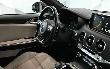 KIA Stinger I, 2018 год, 2 990 000 рублей, 13 фотография