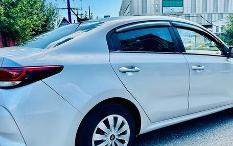 KIA Rio IV, 2021 год, 890 000 рублей, 4 фотография