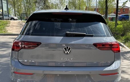 Volkswagen Golf VIII, 2022 год, 1 700 000 рублей, 4 фотография