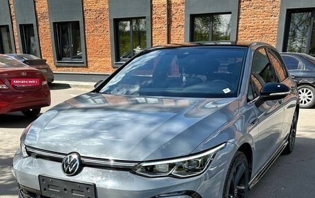 Volkswagen Golf VIII, 2022 год, 1 700 000 рублей, 2 фотография