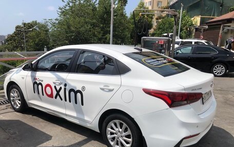 Hyundai Solaris II рестайлинг, 2018 год, 870 000 рублей, 4 фотография