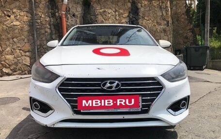 Hyundai Solaris II рестайлинг, 2018 год, 870 000 рублей, 3 фотография