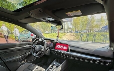 Volkswagen Golf VIII, 2022 год, 1 700 000 рублей, 7 фотография
