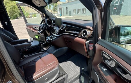 Mercedes-Benz V-Класс, 2016 год, 5 500 000 рублей, 7 фотография