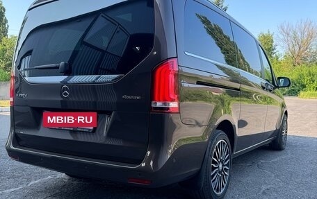 Mercedes-Benz V-Класс, 2016 год, 5 500 000 рублей, 4 фотография