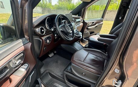 Mercedes-Benz V-Класс, 2016 год, 5 500 000 рублей, 11 фотография