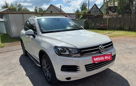 Volkswagen Touareg III, 2013 год, 2 050 000 рублей, 2 фотография