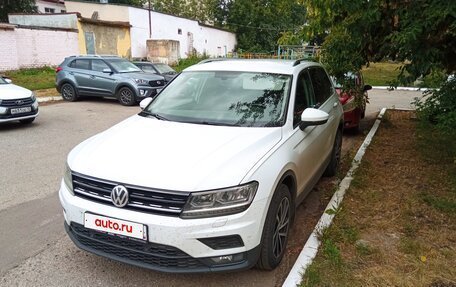 Volkswagen Tiguan II, 2018 год, 2 200 000 рублей, 2 фотография