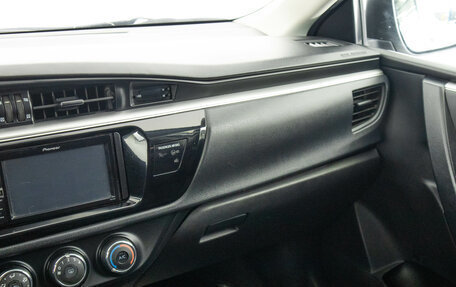 Toyota Corolla, 2013 год, 1 049 000 рублей, 15 фотография