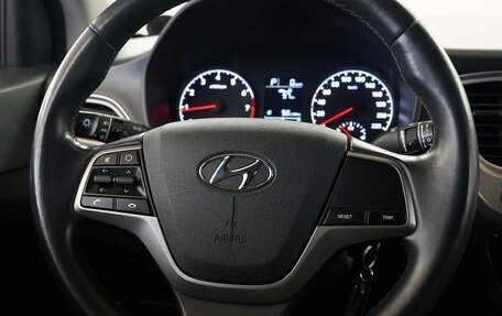 Hyundai Solaris II рестайлинг, 2019 год, 1 120 000 рублей, 10 фотография