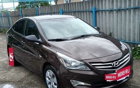 Hyundai Solaris II рестайлинг, 2015 год, 1 000 000 рублей, 2 фотография
