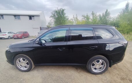 Mitsubishi Outlander III рестайлинг 3, 2012 год, 1 270 000 рублей, 4 фотография