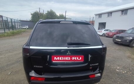 Mitsubishi Outlander III рестайлинг 3, 2012 год, 1 270 000 рублей, 6 фотография
