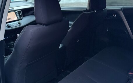 Toyota RAV4, 2018 год, 2 650 000 рублей, 7 фотография
