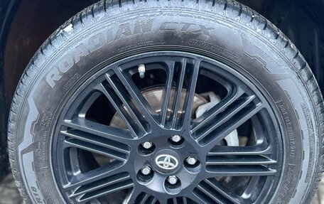Toyota RAV4, 2018 год, 2 650 000 рублей, 3 фотография