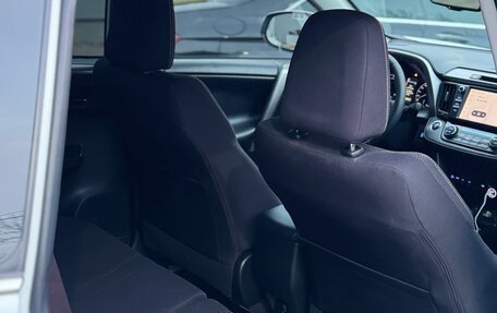 Toyota RAV4, 2018 год, 2 650 000 рублей, 17 фотография