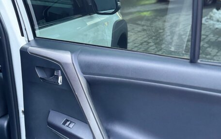 Toyota RAV4, 2018 год, 2 650 000 рублей, 18 фотография