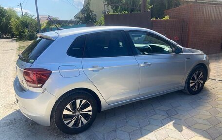 Volkswagen Polo VI (EU Market), 2018 год, 1 200 000 рублей, 2 фотография