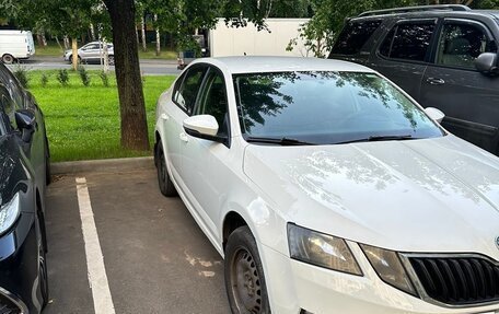 Skoda Octavia, 2019 год, 950 000 рублей, 2 фотография