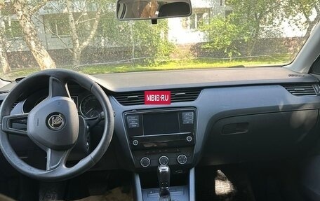 Skoda Octavia, 2019 год, 950 000 рублей, 4 фотография