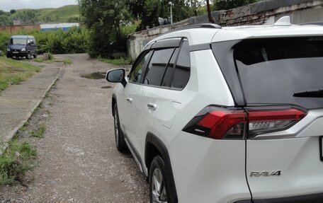Toyota RAV4, 2020 год, 3 800 000 рублей, 4 фотография