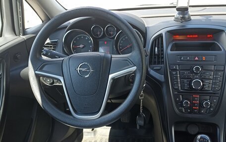 Opel Astra J, 2014 год, 820 000 рублей, 3 фотография
