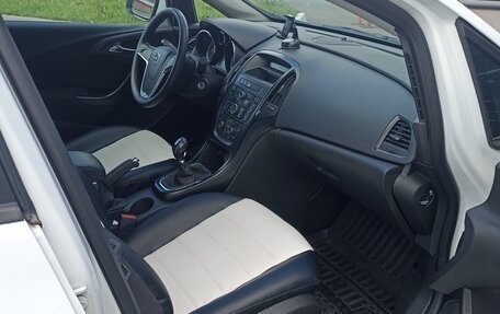 Opel Astra J, 2014 год, 820 000 рублей, 9 фотография
