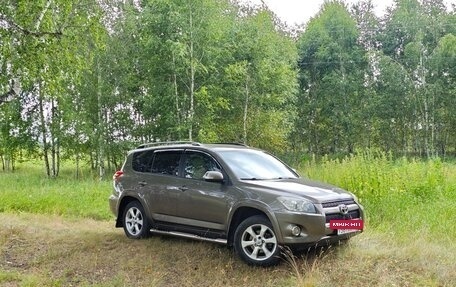 Toyota RAV4, 2010 год, 1 625 000 рублей, 2 фотография