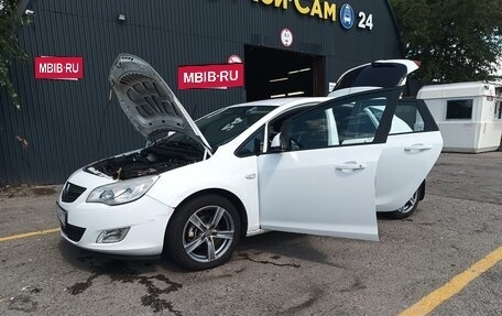 Opel Astra J, 2012 год, 575 000 рублей, 13 фотография