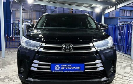 Toyota Highlander III, 2017 год, 3 299 000 рублей, 8 фотография