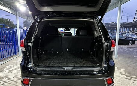 Toyota Highlander III, 2017 год, 3 299 000 рублей, 9 фотография