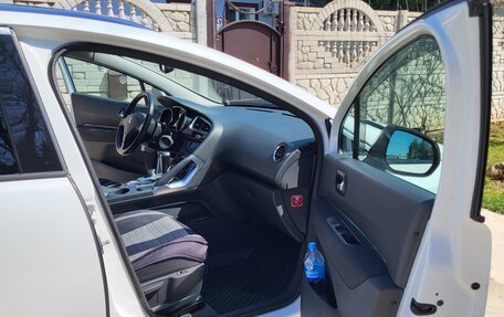 Peugeot 3008 I рестайлинг, 2012 год, 856 000 рублей, 7 фотография