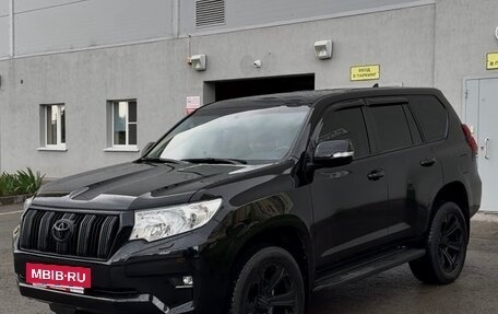 Toyota Land Cruiser Prado 150 рестайлинг 2, 2018 год, 5 000 000 рублей, 2 фотография