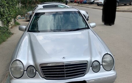 Mercedes-Benz E-Класс, 2000 год, 600 000 рублей, 5 фотография