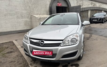 Opel Astra H, 2013 год, 900 000 рублей, 2 фотография