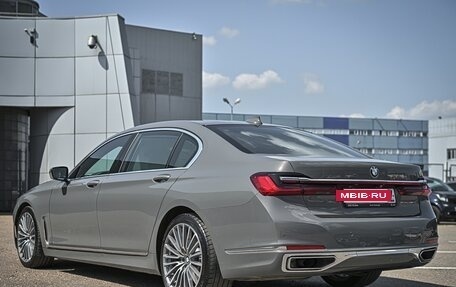 BMW 7 серия, 2019 год, 5 450 000 рублей, 8 фотография