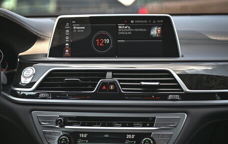 BMW 7 серия, 2019 год, 5 450 000 рублей, 15 фотография