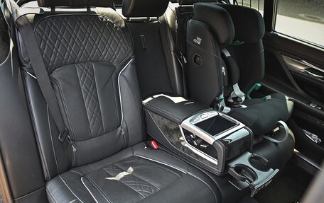 BMW 7 серия, 2019 год, 5 450 000 рублей, 21 фотография